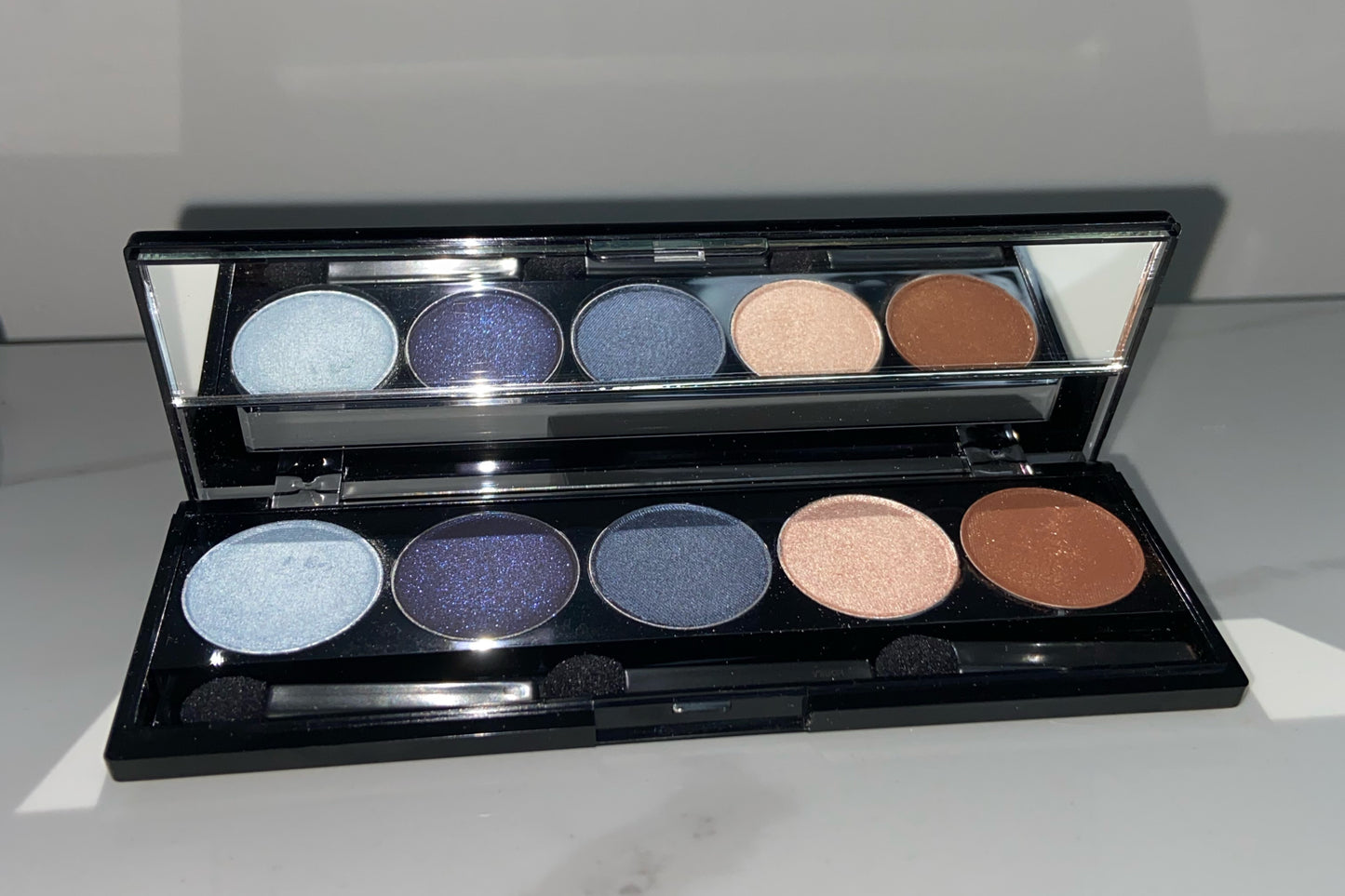 Baby's Got Blue Eyes - Eyeshadow Palette (5-Well)